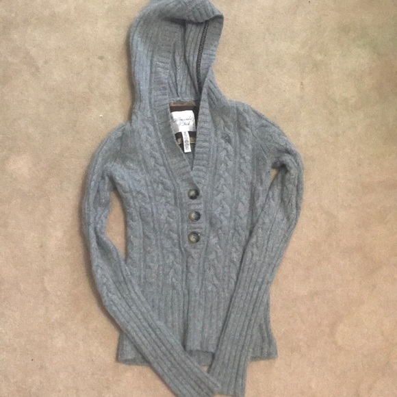 Abercrombie & Fitch Sweaters - Abercrombie& Fitch grey hooded sweater